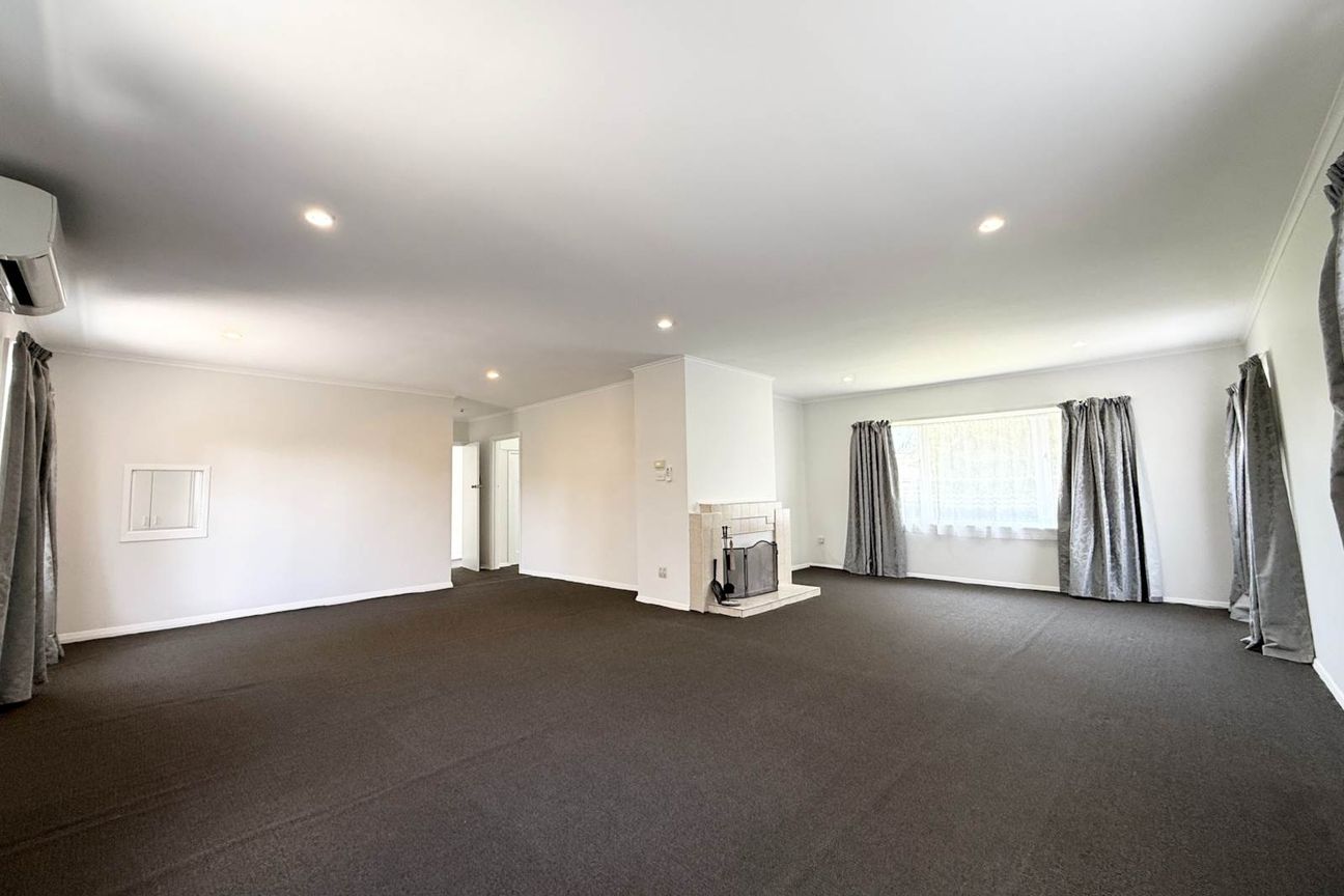 Spacious 4-Bedroom Family Home with Versatile ... - Widok 3