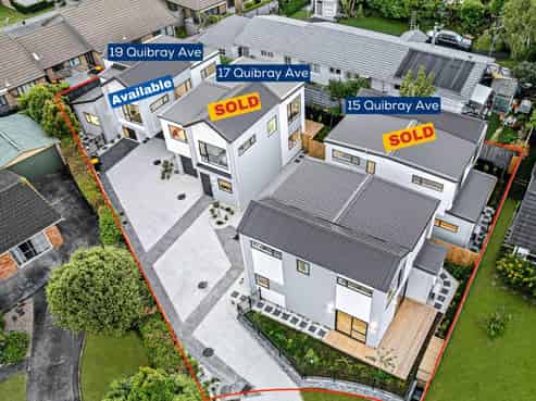 15,17&19 Quibray Place, Botany Downs