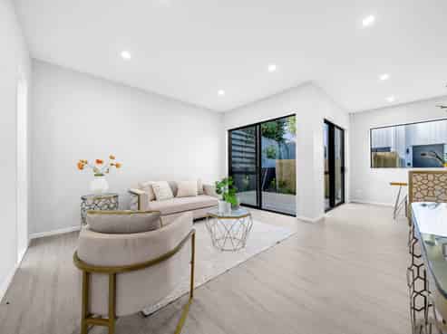 15,17&19 Quibray Place, Botany Downs