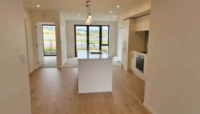 1/4 Unga Place, Beachlands