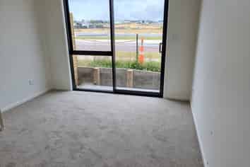 1/4 Unga Place, Beachlands