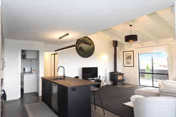 37 London Street, Hampden