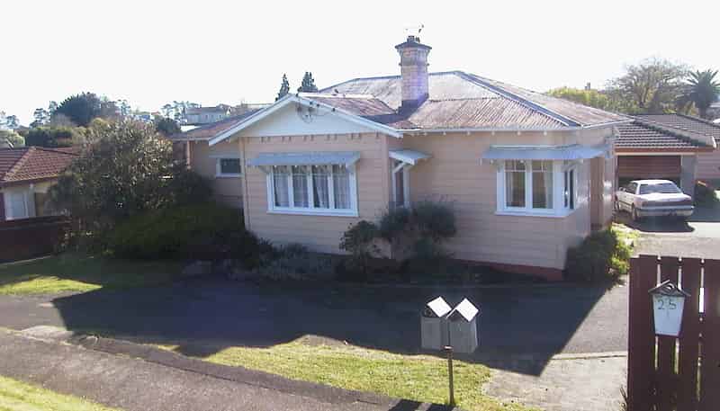 1/25 Wellington Street , Papakura