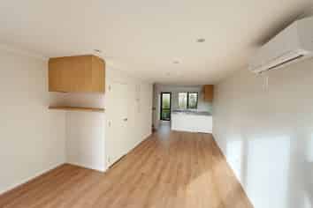 3/29  Normandy Place, Henderson