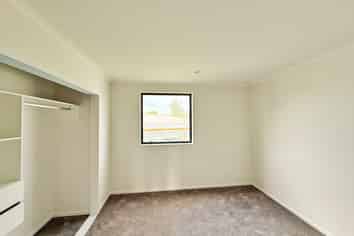 3/29  Normandy Place, Henderson