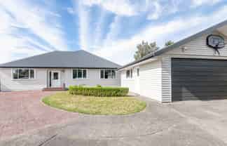 9 Paparangi Crescent, Paparangi