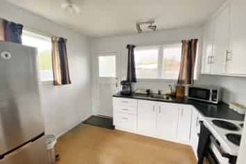 73 Dover St, Saint Albans