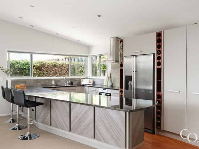 210 Castlewold Drive, Bethlehem