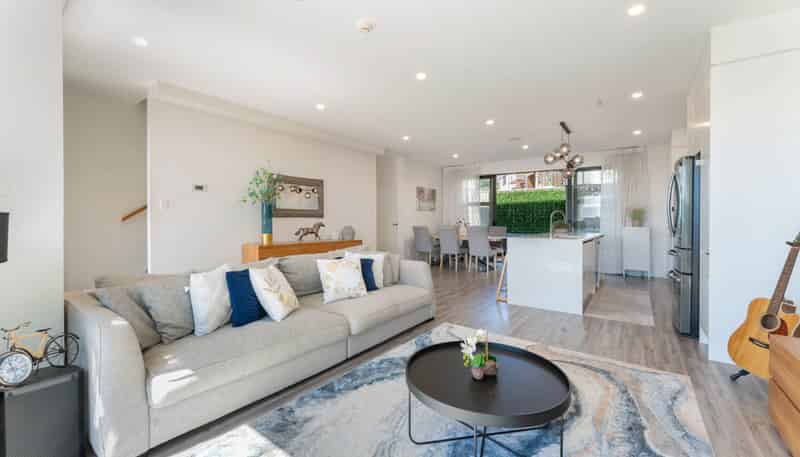 74D Langana Avenue, Browns Bay