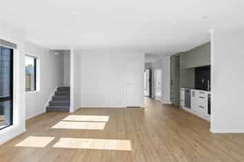 3/128 Peacockes Road, Fitzroy