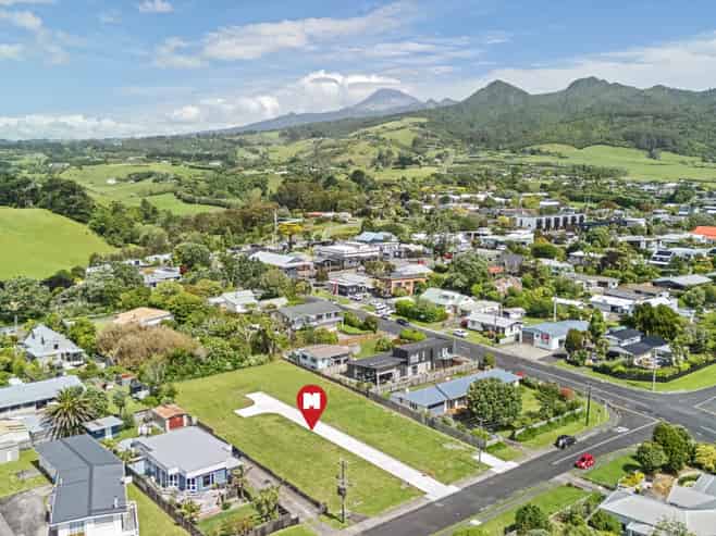 6 Mace Terrace, Oakura