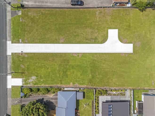 6 Mace Terrace, Oakura