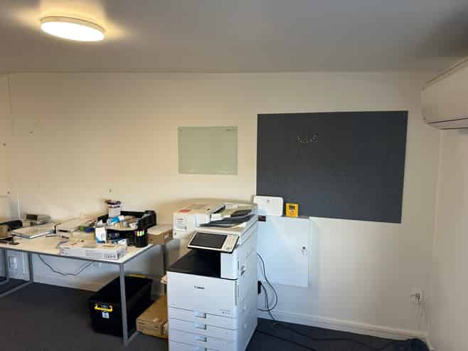 Office and Warehouse - Premium Mount Location