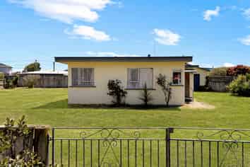 33 Shortt Street, Foxton Beach