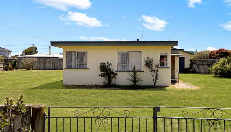 33 Shortt Street, Foxton Beach