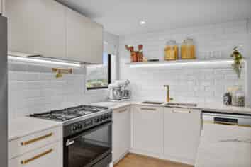 A/60 Donegal, Cromwell