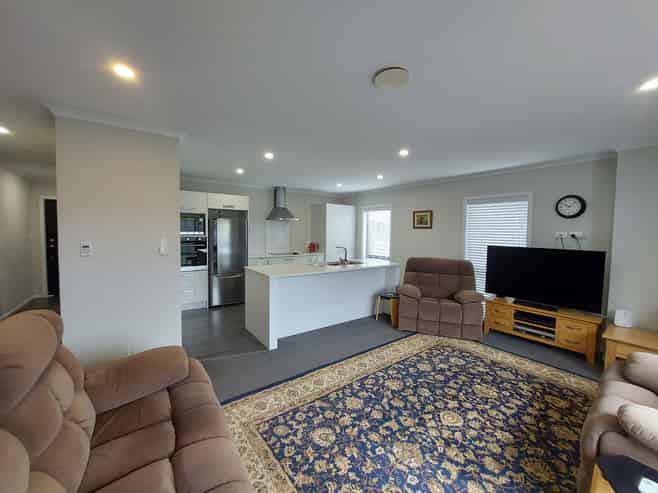 18 Ridgedale Crescent, Flagstaff