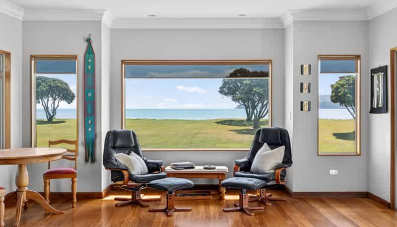 22 Pohutukawa Drive, Mahia