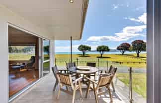 22 Pohutukawa Drive, Mahia