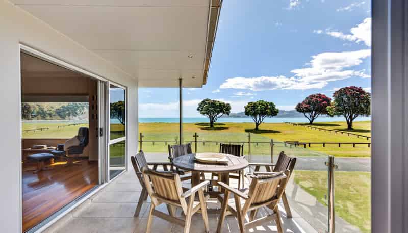 22 Pohutukawa Drive, Mahia