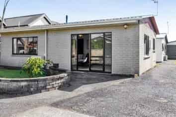 1/5 Hawea Street, Merrilands