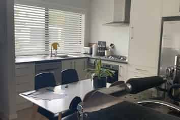 6A Huia Street, Tawa