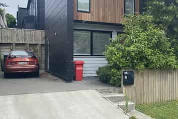 6A Huia Street, Tawa