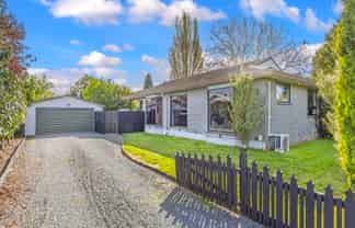 27 Momorangi Crescent, REDWOOD