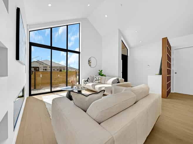 10 Tuwai Crescent, Papakura