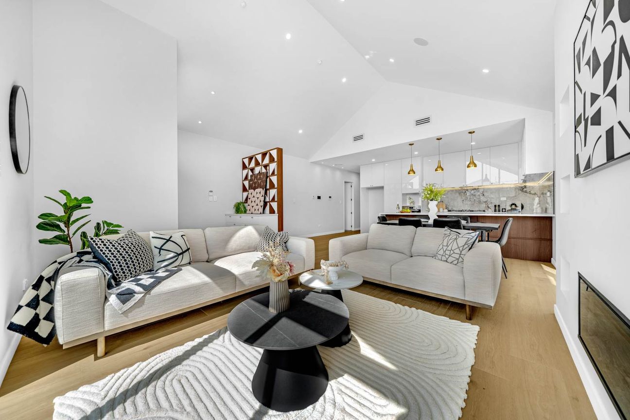 Multigenerational Living, 2 Kitchens & 2 Masters - Ansicht 4
