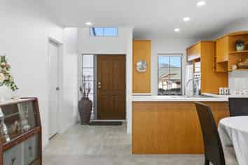 26 Lakeridge Close, Rangatira Park