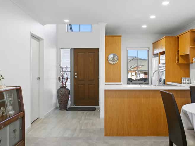 26 Lakeridge Close, Rangatira Park