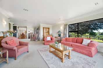 371 Central Road, HAMURANA