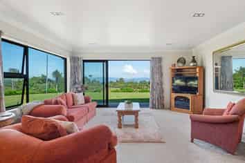 371 Central Road, HAMURANA