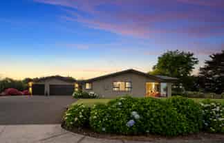 371 Central Road, HAMURANA