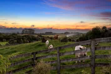 371 Central Road, HAMURANA