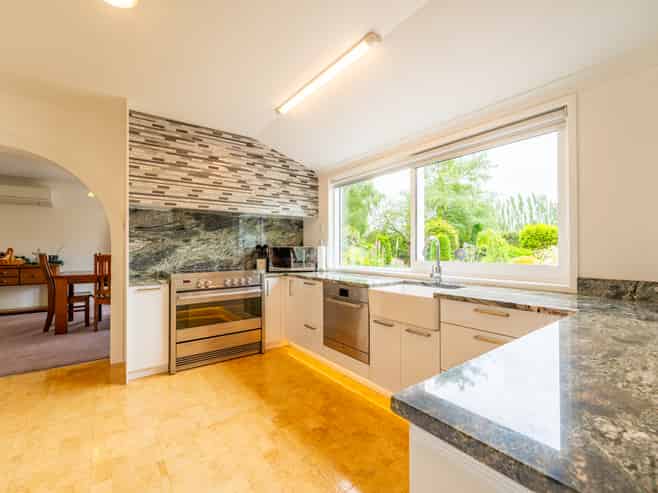 32 Harrison Road, Winchester