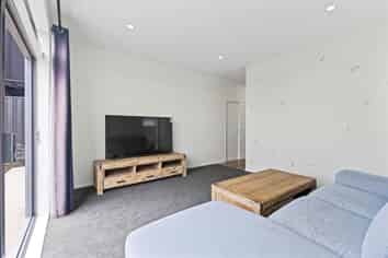 7 Tuangi Road, Karaka