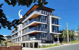 10/12 Burns Avenue, Takapuna