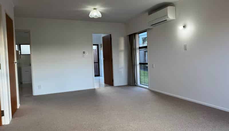 8/14 New Windsor Road, Avondale