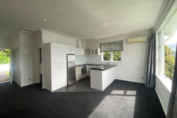 1A/12 Anne Street, Wadestown