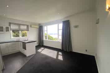 1A/12 Anne Street, Wadestown