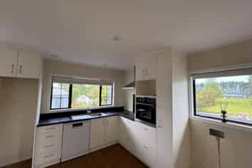 Manawatu / Whanganui - Address withheld