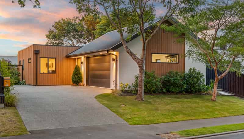 74 Regents Park Drive, Casebrook