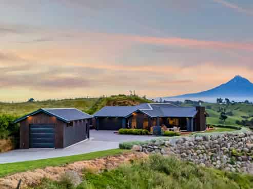 956 Richmond Road, Lepperton