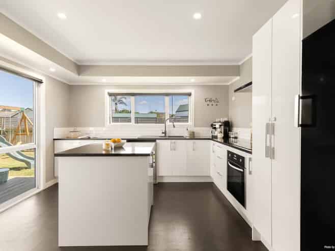 96B  Racecourse Road, Waiuku