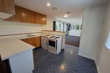 56 Kensington Avenue, Saint Albans