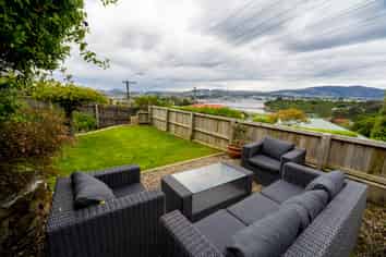 8 Highcliff Road, Andersons Bay