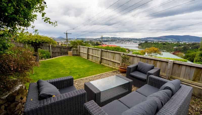 8 Highcliff Road, Andersons Bay