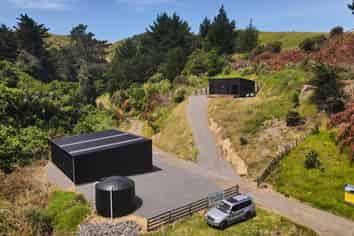 1000A Thames Coast Road, Kereta